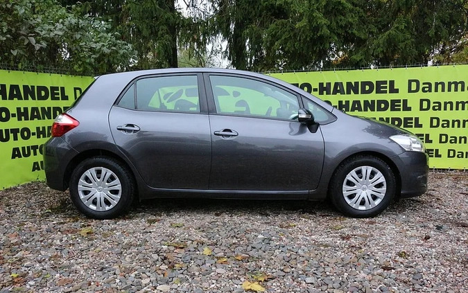 Toyota Auris cena 30900 przebieg: 168000, rok produkcji 2010 z Andrychów małe 277